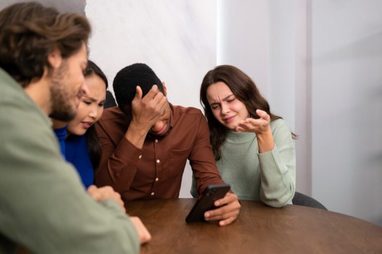 Bullying na vida adulta: csuperar os impactos psicológicos